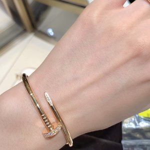 10Kt Twisted Nail bangle with Cubics